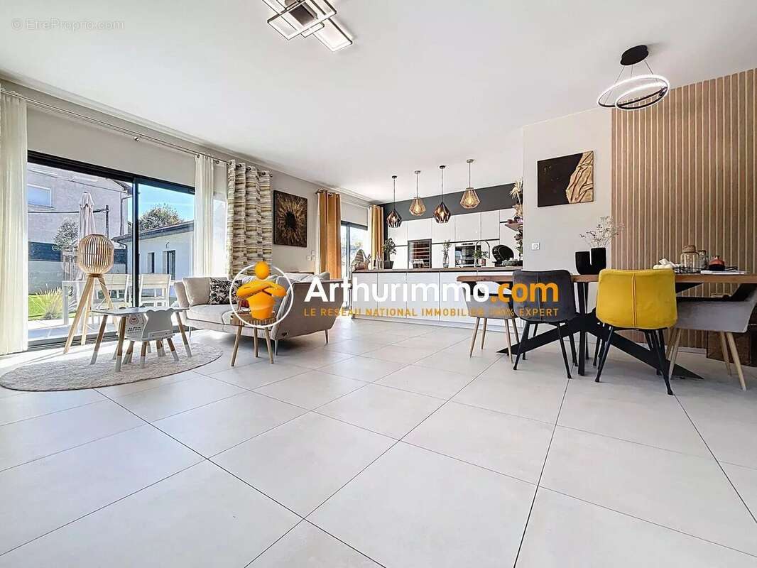 Maison à BOURGOIN-JALLIEU