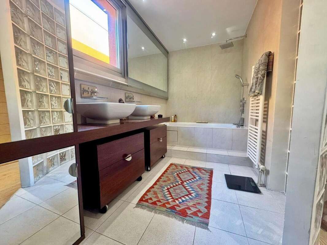   - Appartement à NICE