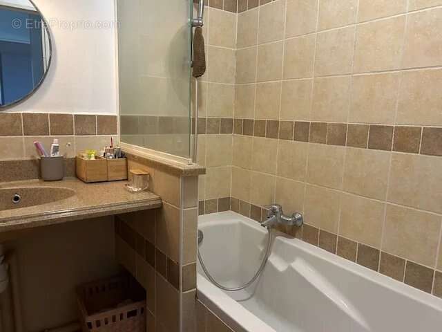 Appartement à MALLEMORT