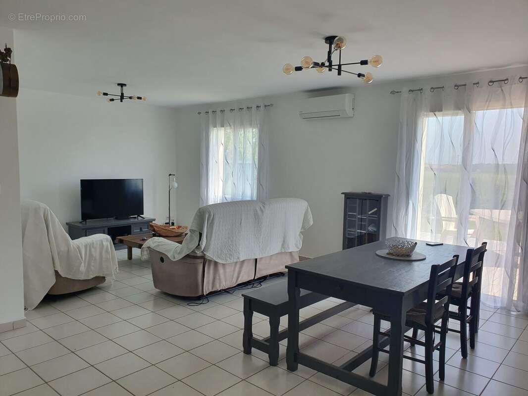 Maison à BOUTENAC-TOUVENT