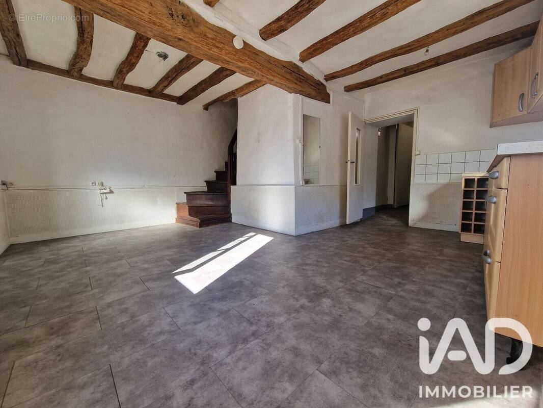 Maison 50 m² à Cernusson  - photo 1