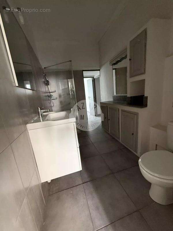 Appartement à ROQUEVAIRE