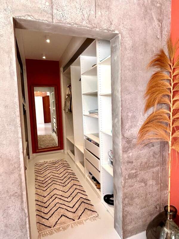 Superbe Villa ultra moderne + 2 dépendances 3 piscines sur 3 243 m² de terrain - photo 11