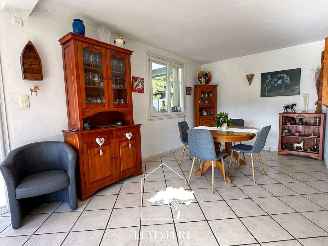 Maison à LES MATHES