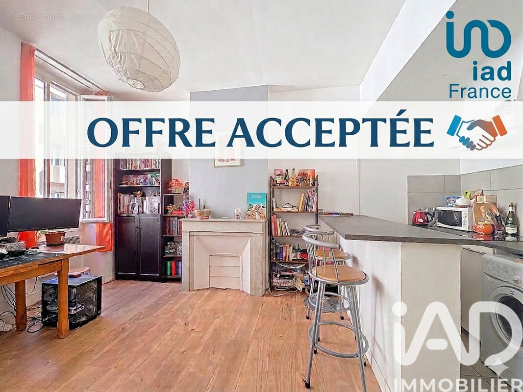 Photo 1 - Appartement à MARSEILLE-4E