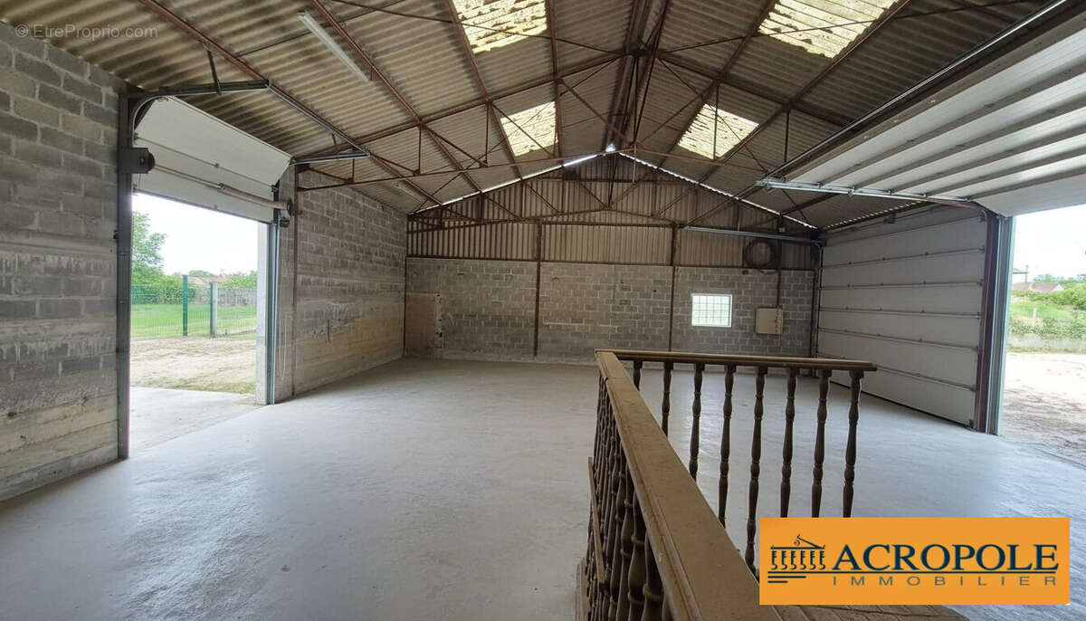 Appartement à COULLONS