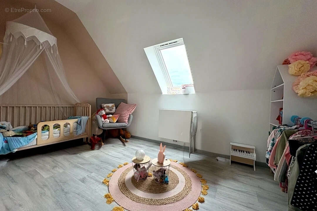 Maison à LA CHAPELLE-REANVILLE