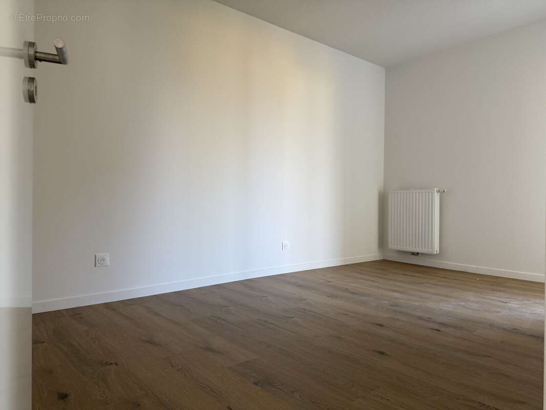 Appartement 3 pièces + terrasse + parking à FLOIRAC CENTRE  - photo 8