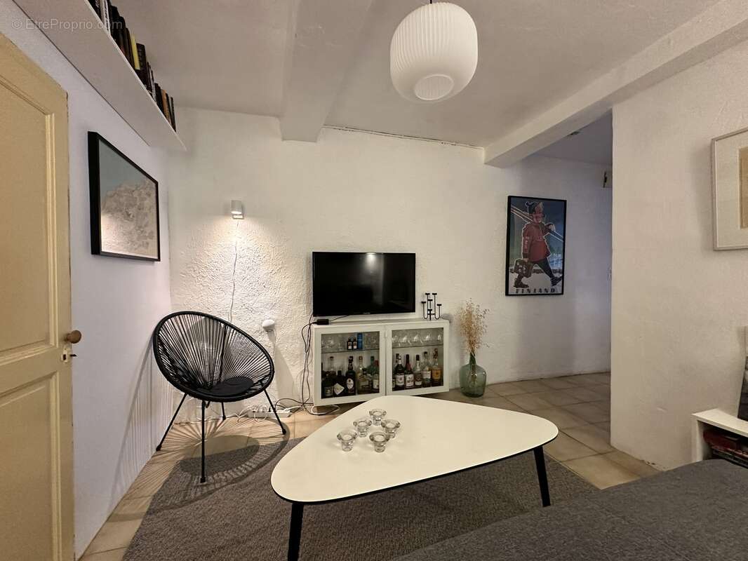 Maison à SAINT-GENIES-DE-FONTEDIT