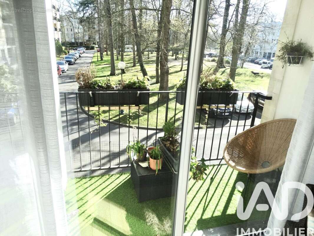 Photo 7 - Appartement à LA CELLE-SAINT-CLOUD