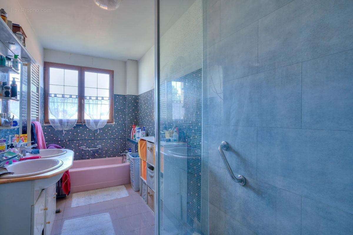 Maison à NEUILLY-PLAISANCE