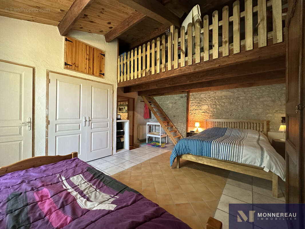 Maison à MESSAC