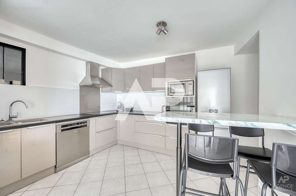 Appartement à RUEIL-MALMAISON
