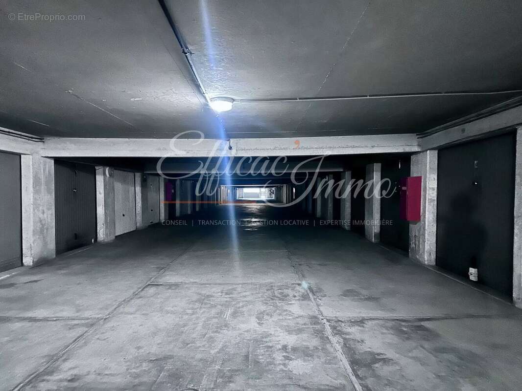 Garage en sous-sol - photo 7