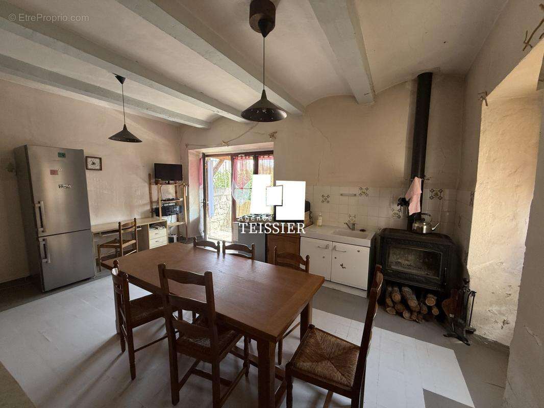 Sud Ardèche : 07460 Berrias & Casteljau , Maison de village ave - photo 4