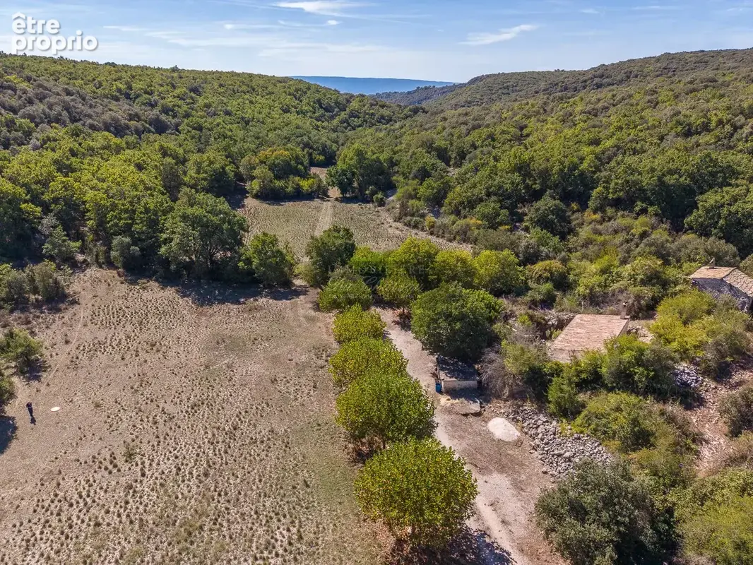 En exclusivité  Domaine d'exception à rénover  Gordes - photo 9