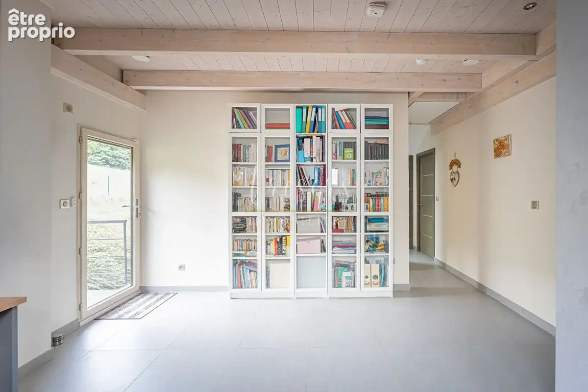 Maison familiale de 226m²  Vue Exceptionnelle sur les montagnes et Studio indépendant - photo 4