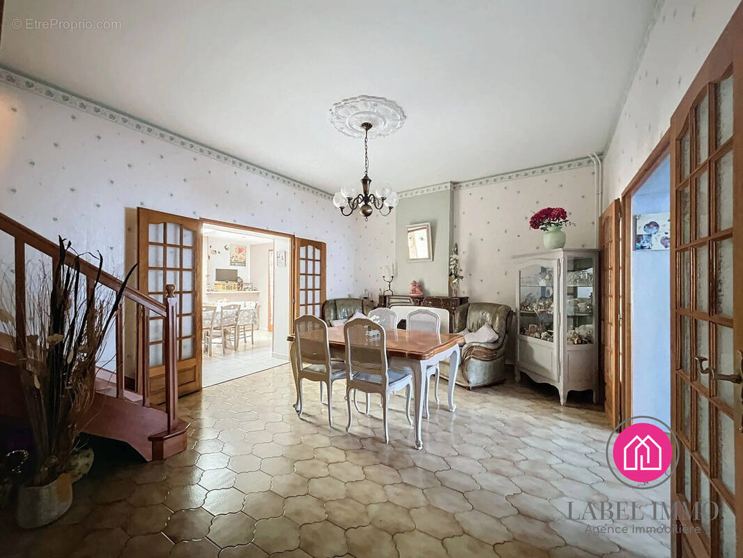 Maison à VIEUX-CONDE