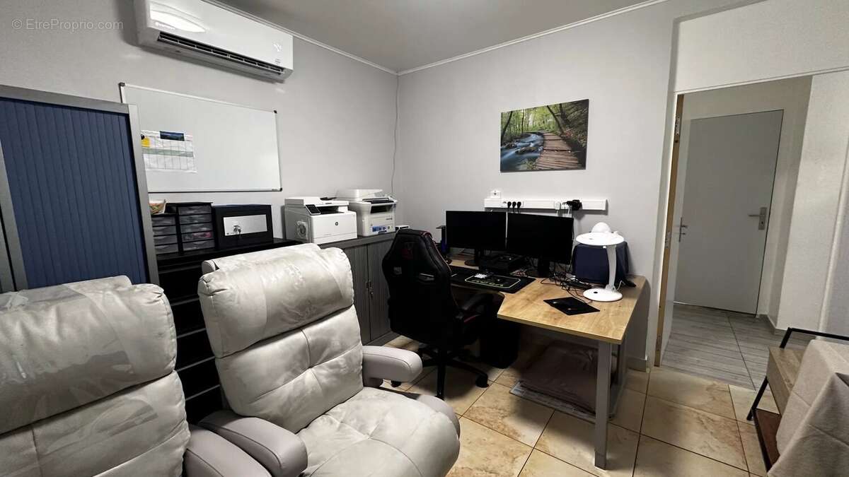 Maison à REMIRE-MONTJOLY