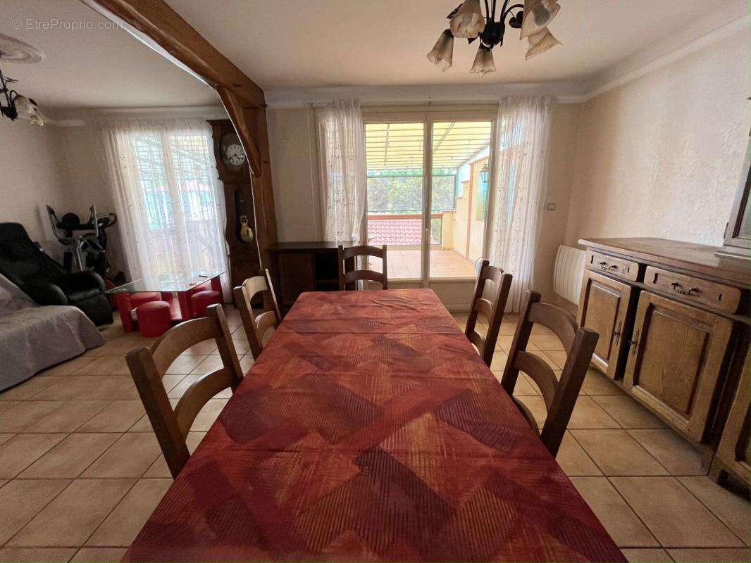 Maison à BRUGUIERES