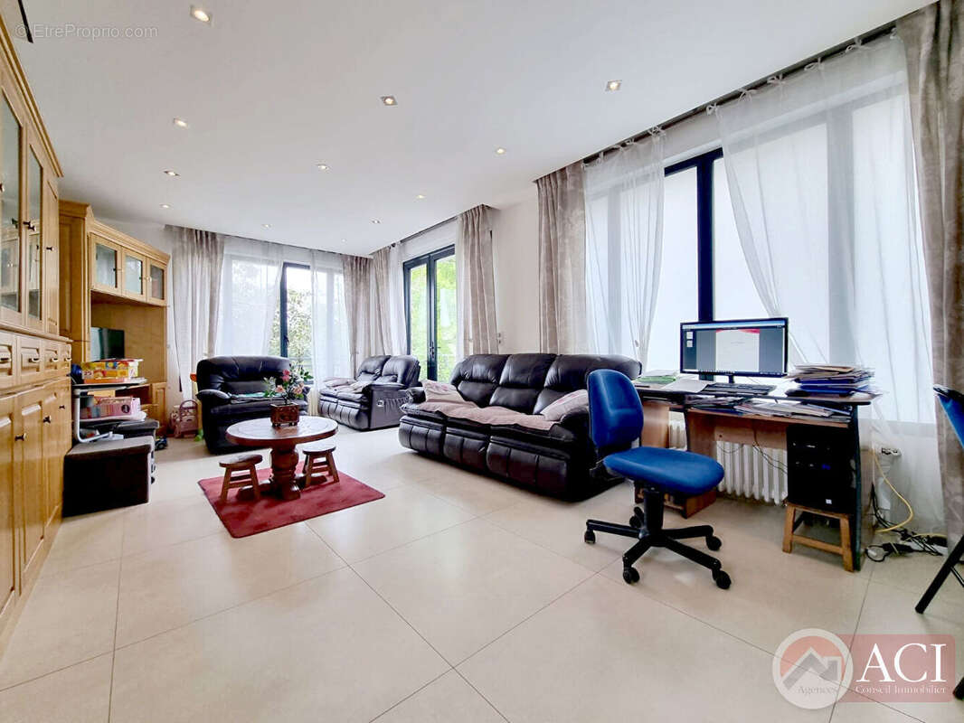 Maison à DEUIL-LA-BARRE