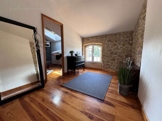 Maison de village t4 avec terrasse a vendre sur peyrolles en provence - photo 11
