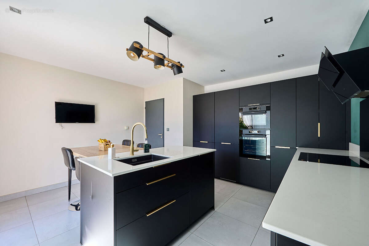 Maison à CHEVIGNY-SAINT-SAUVEUR