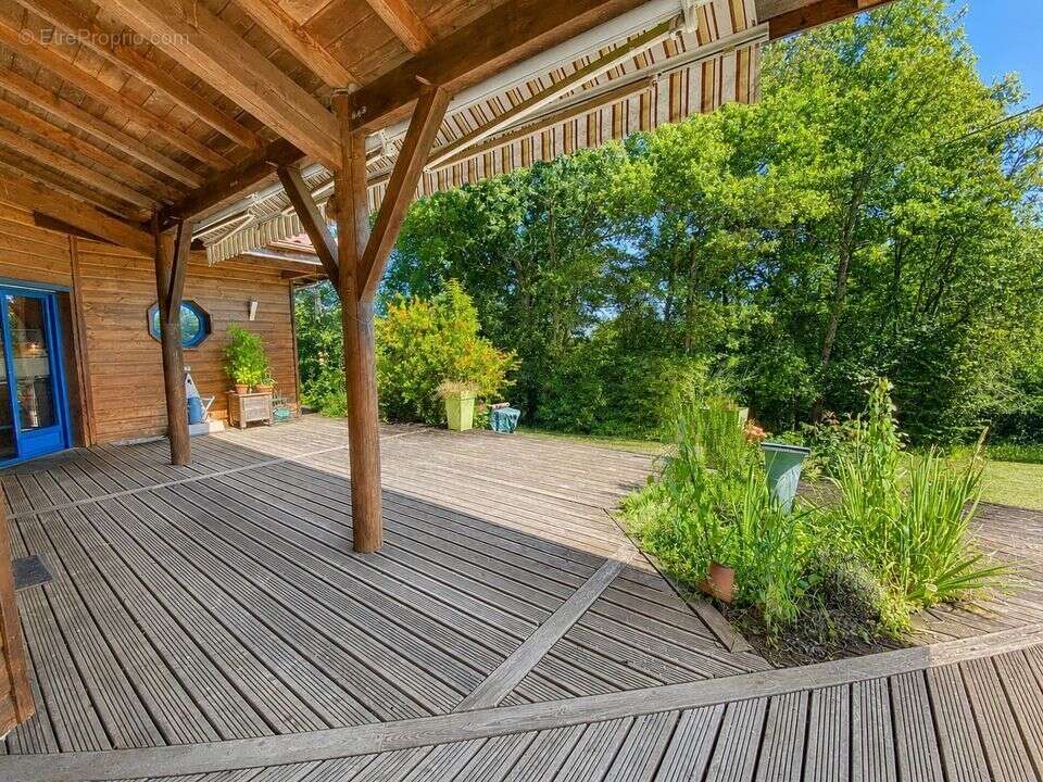 Maison 170 m² à Cazaubon  - photo 33