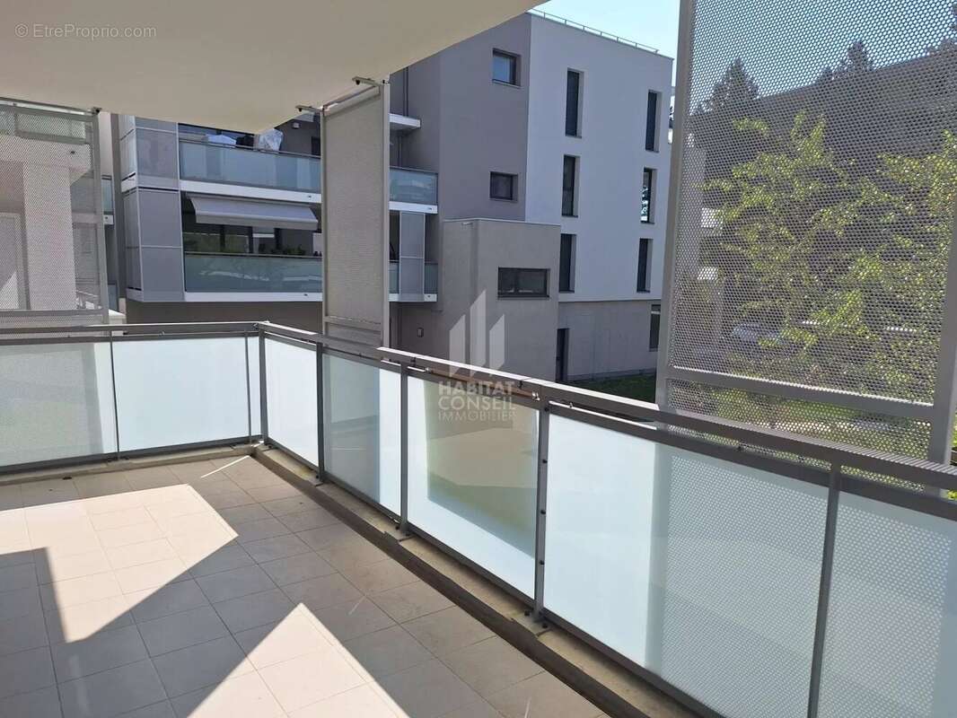 Appartement à CORENC