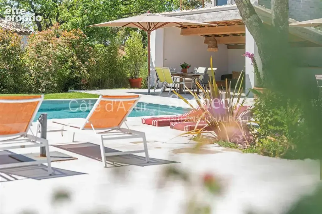 Golfe de Saint Tropez, villa rénovée de 300 m² avec six suites et piscine proche Port Grimaud - photo 5