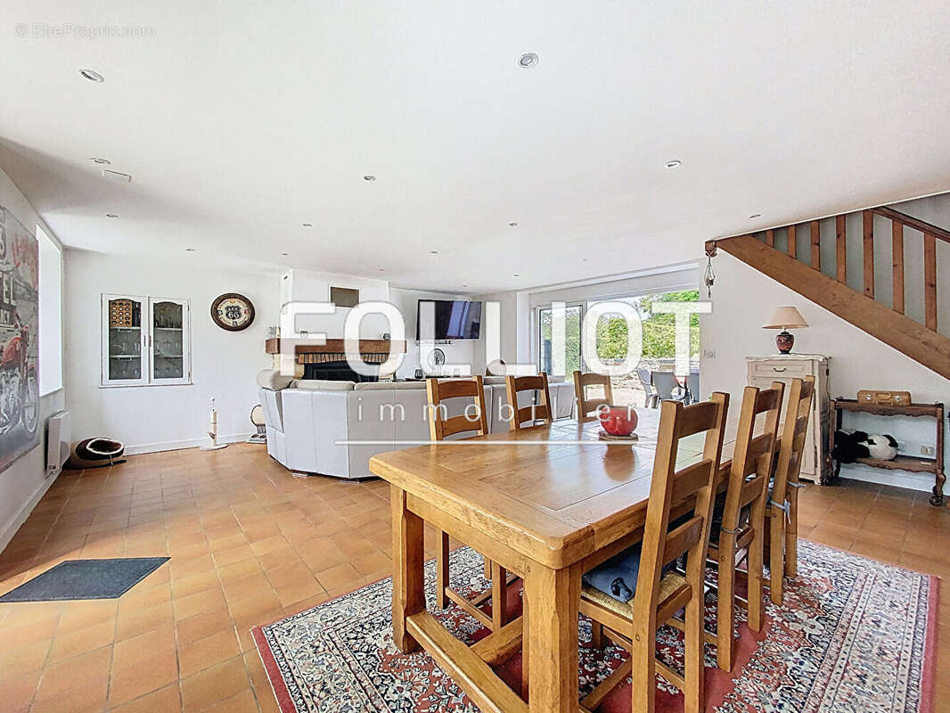 Maison à SAINT-PIERRE-D&#039;ARTHEGLISE