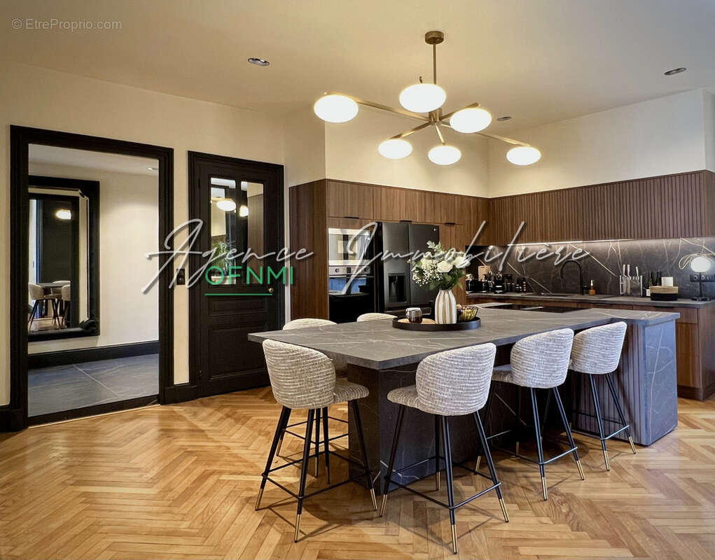 Appartement à SAINT-ETIENNE