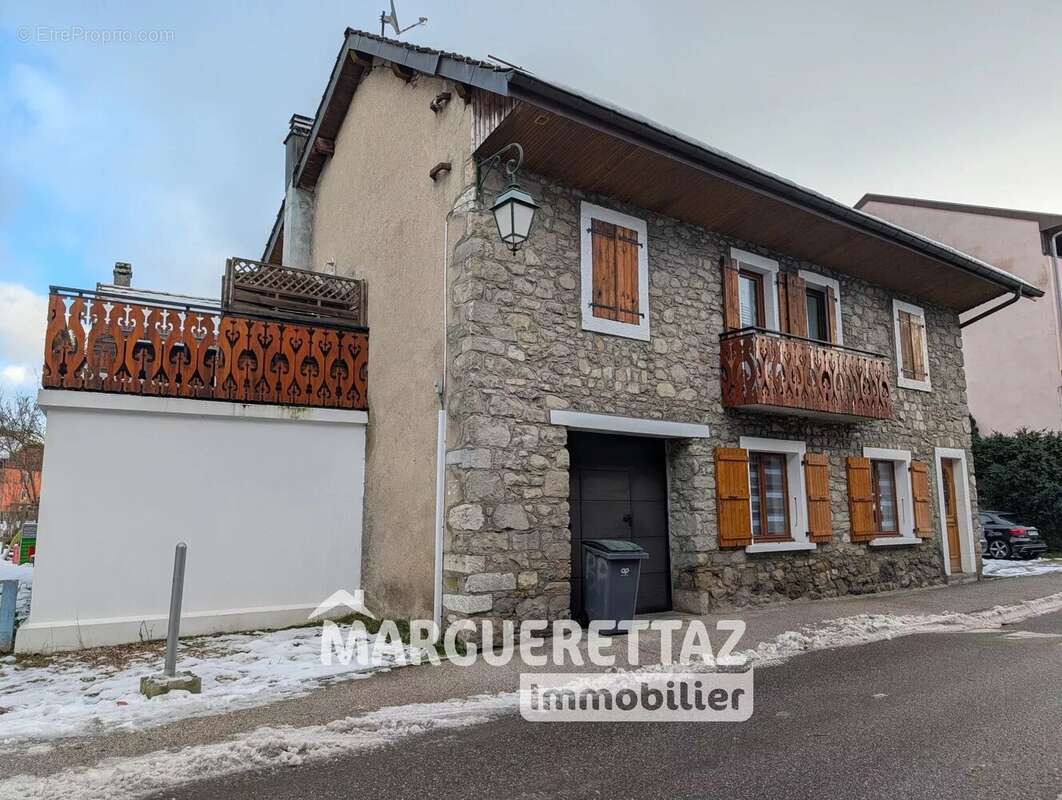 Maison à BOEGE
