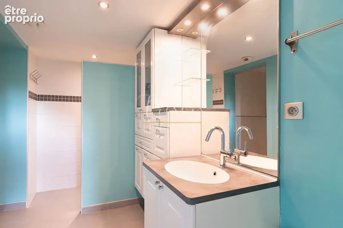 Maison familiale de 226m²  Vue Exceptionnelle sur les montagnes et Studio indépendant - photo 10
