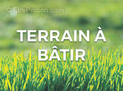 Terrain à SAULX-MARCHAIS