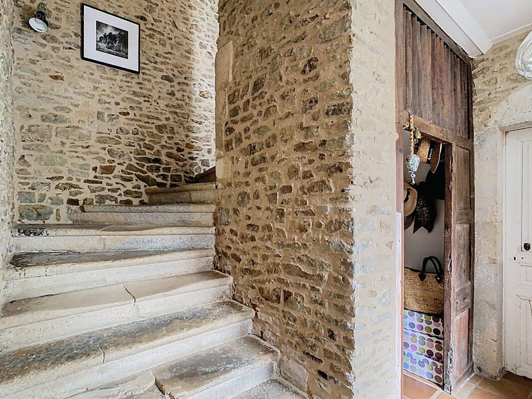 Maison à CANVILLE-LA-ROCQUE