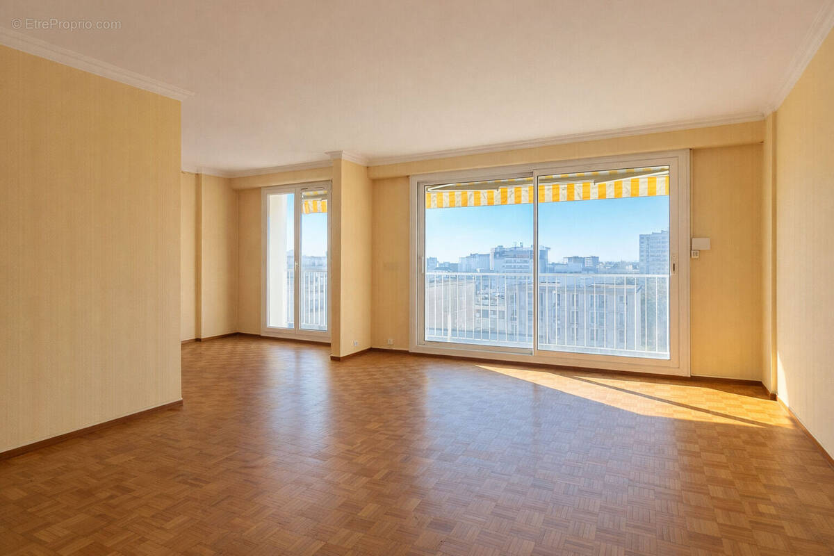 Appartement à SAINT-GRATIEN