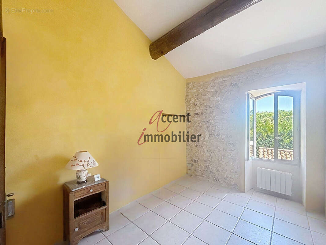 Maison de village en pierre avec une place de parking privative  Gordes - photo 6