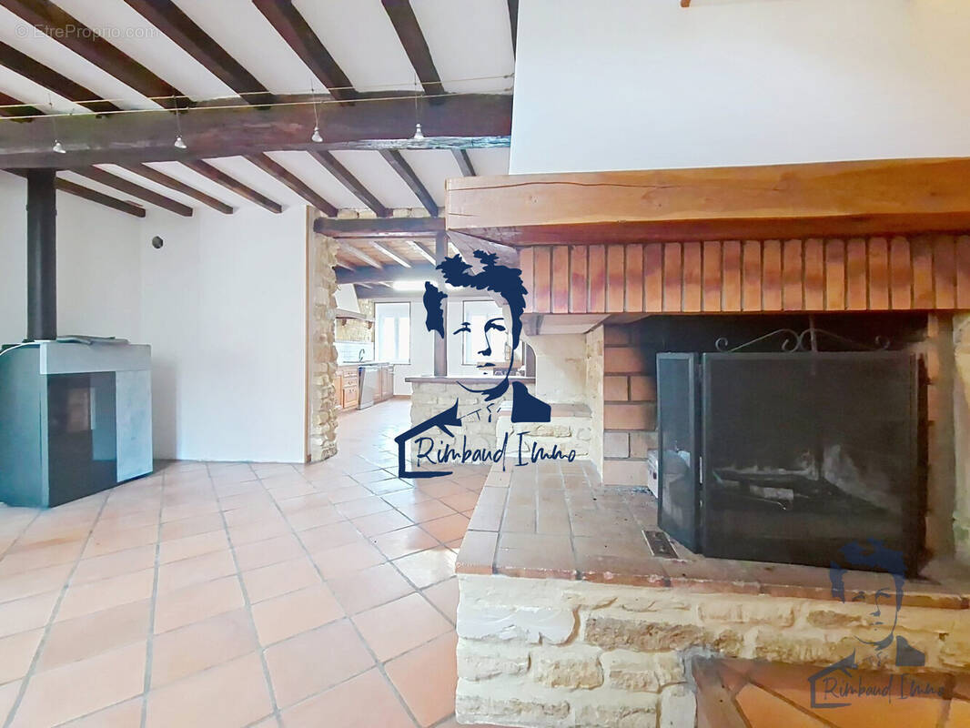 Maison à WARNECOURT