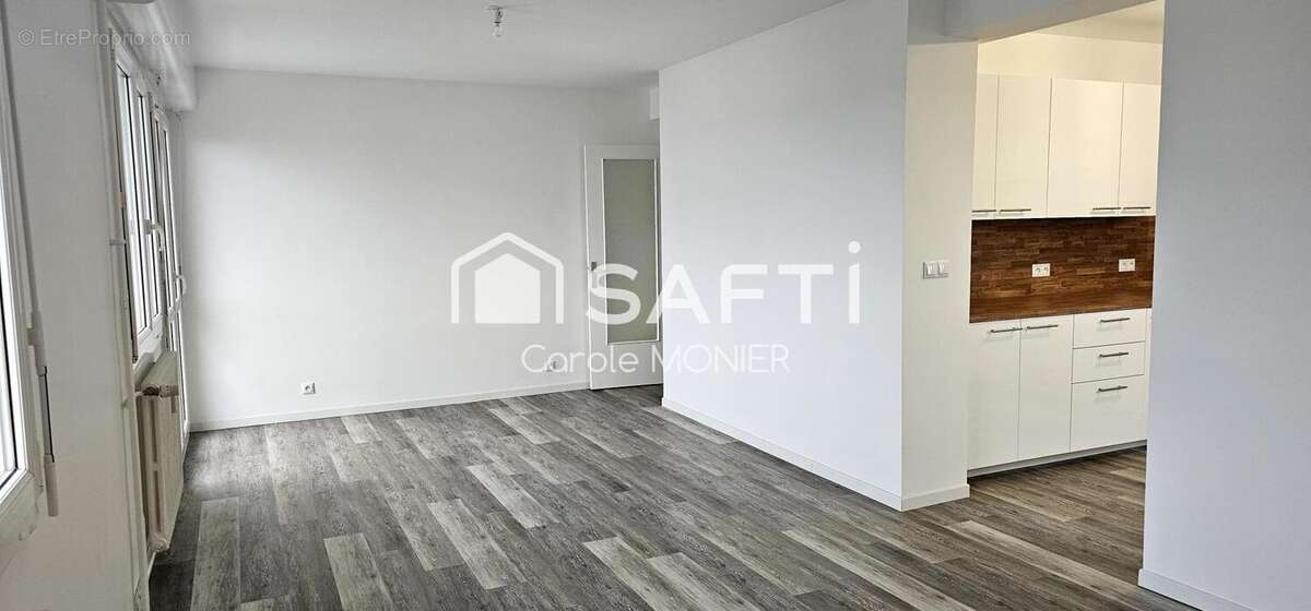 Photo 3 - Appartement à MONDEVILLE