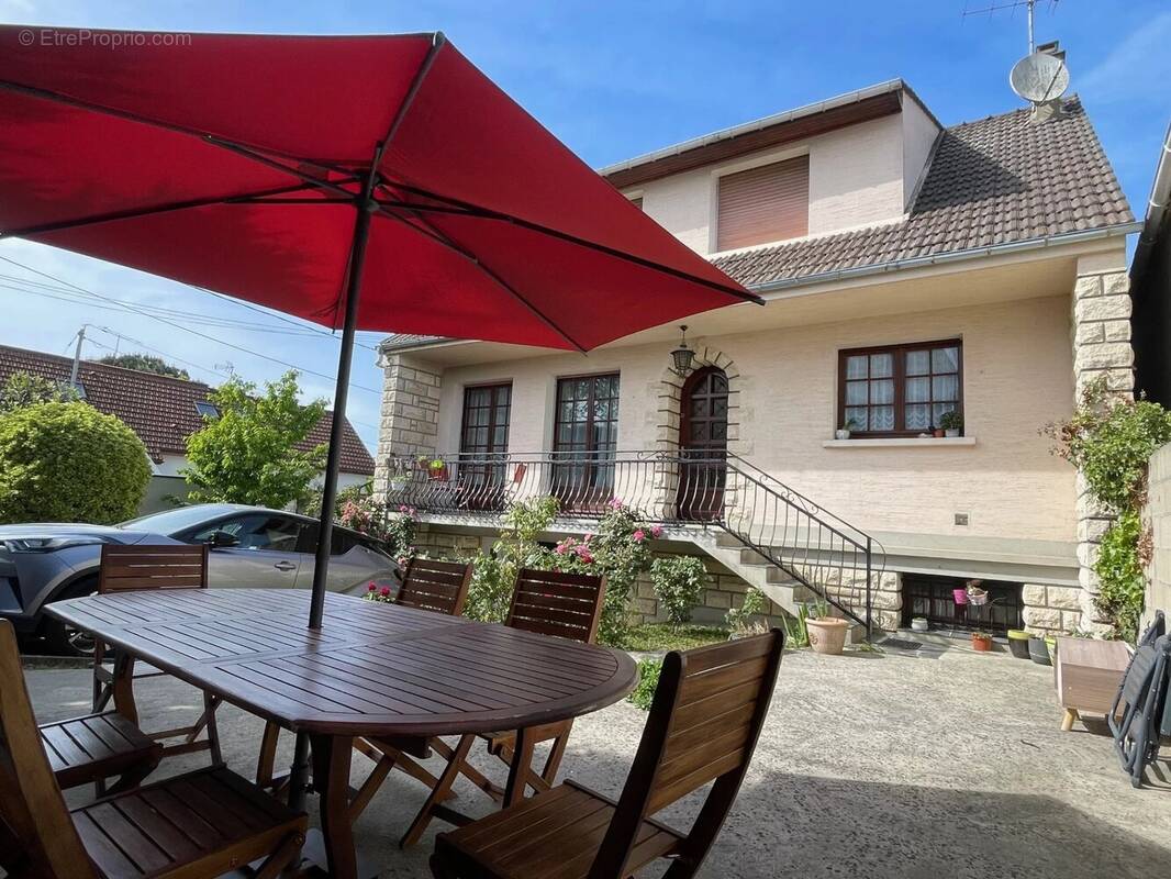 Maison à CHELLES