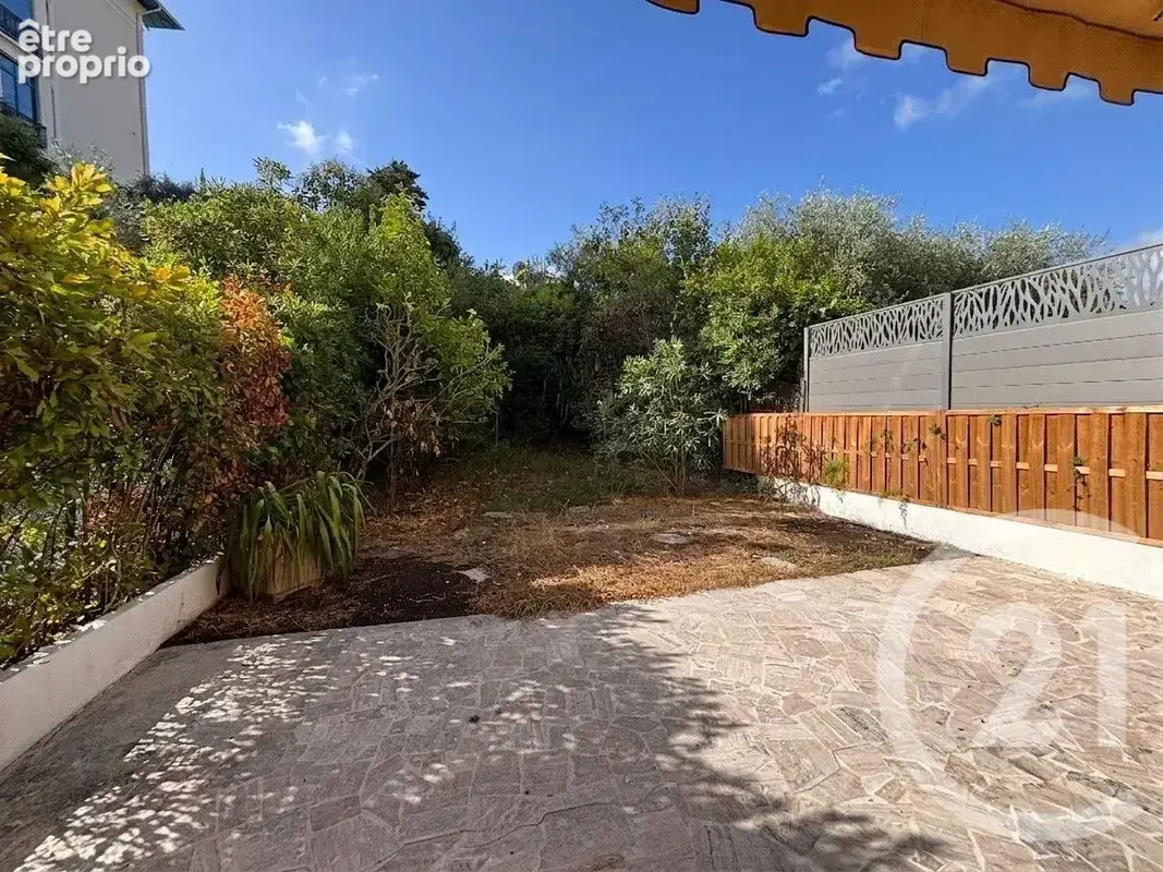 Appartement à LE CANNET