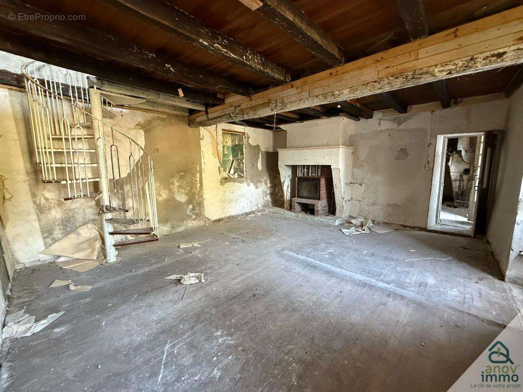 Maison à LA COURONNE