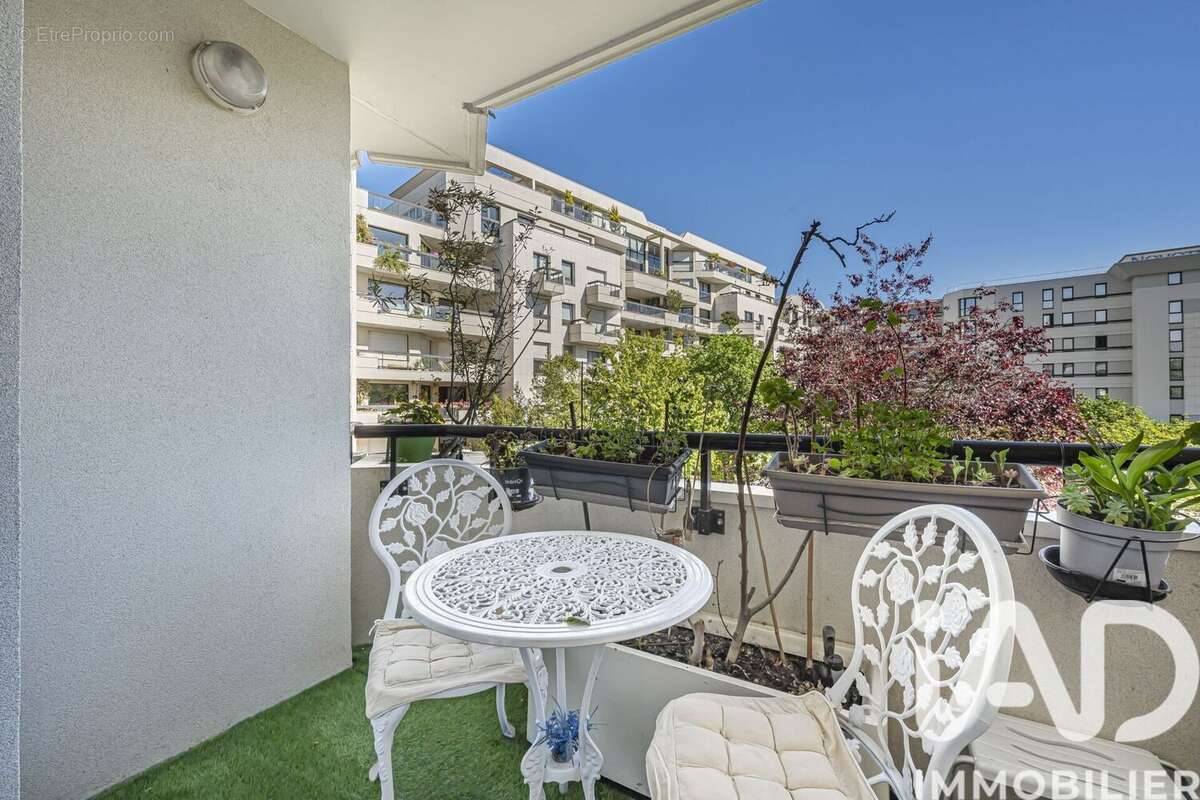 Photo 8 - Appartement à SURESNES