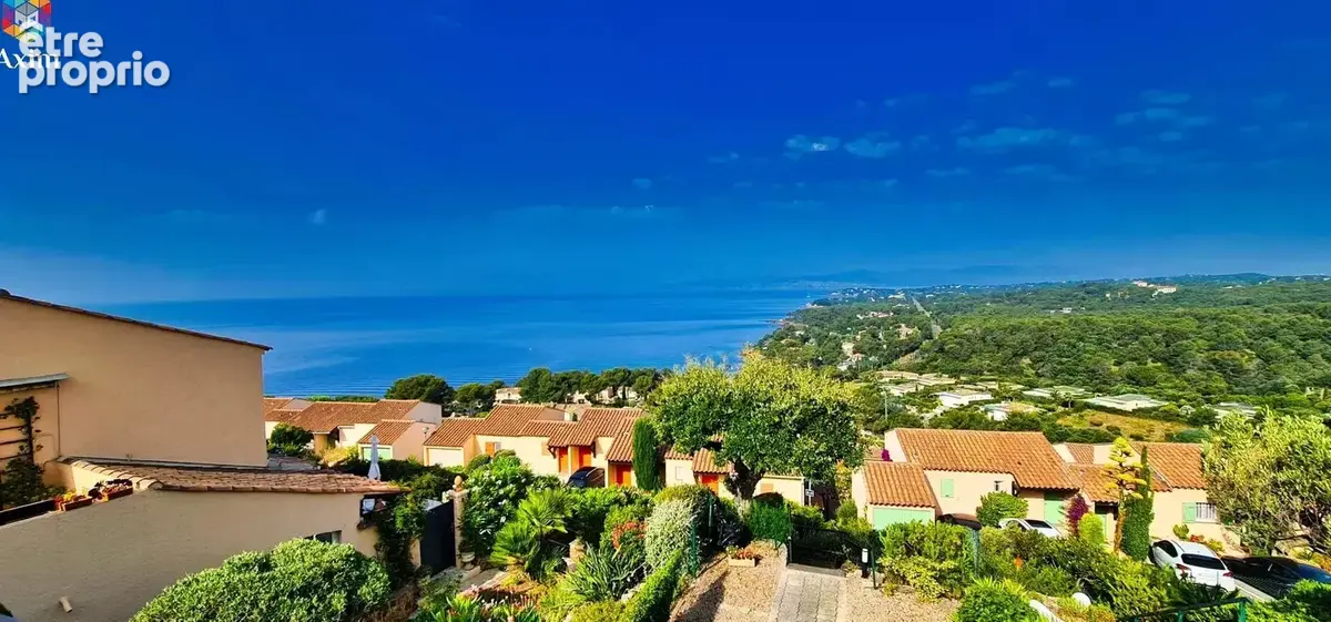 Photo Maison à Saint-Raphael au prix de 499 000€