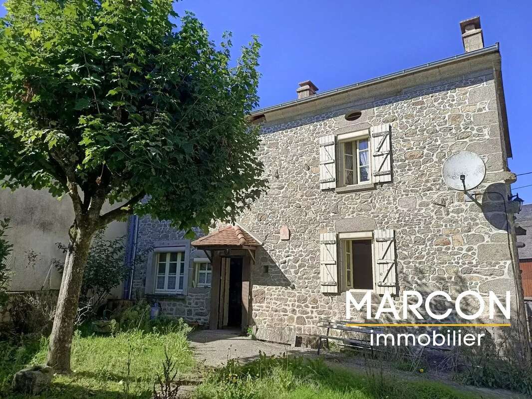 Maison à LE DONZEIL