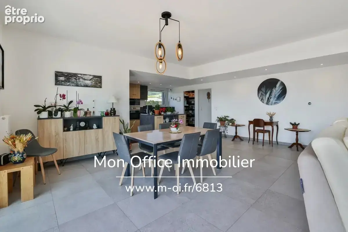 Référence : 6813-ANB - Appartement T4 en attique avec terrasse de 90m2, garage, cave et 2 places de parking - photo 3