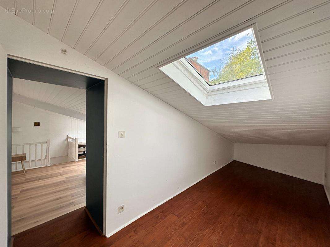 Maison à COLAYRAC-SAINT-CIRQ