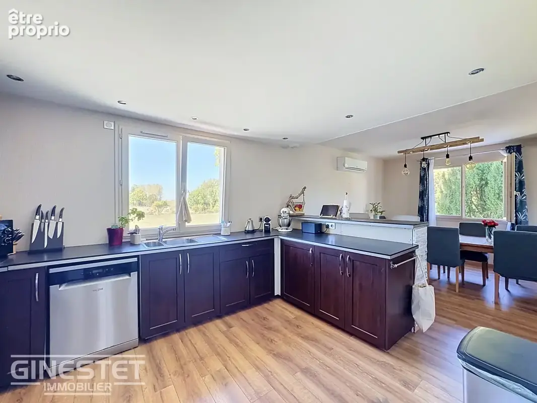 Villy le marechal - jolie maison t5 sur sous-sol avec piscine - photo 8