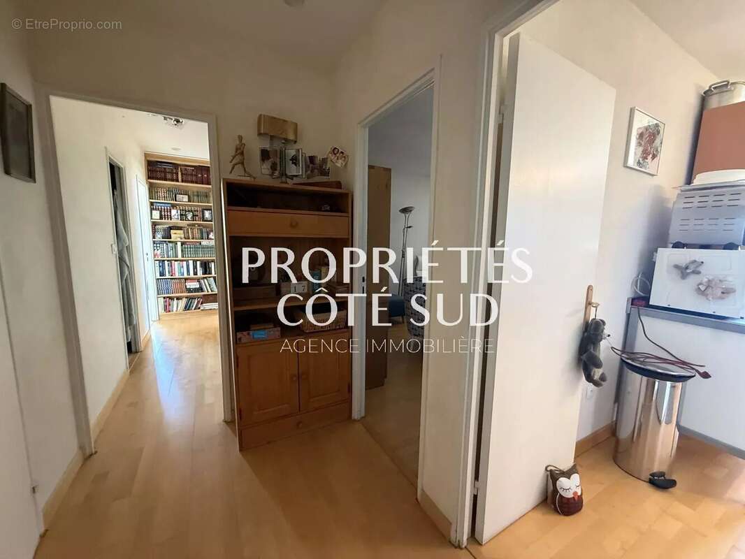 Appartement à VILLENEUVE-LES-AVIGNON